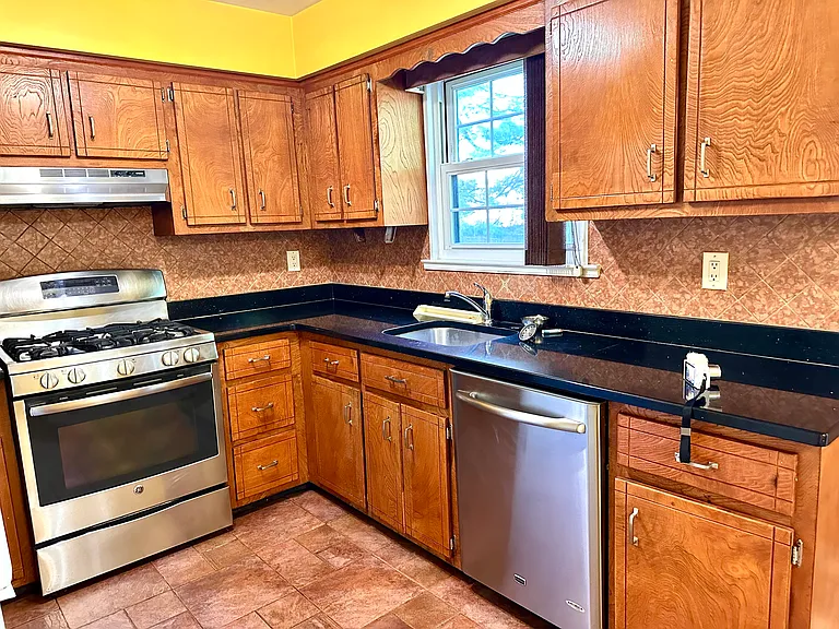 Kitchen 2