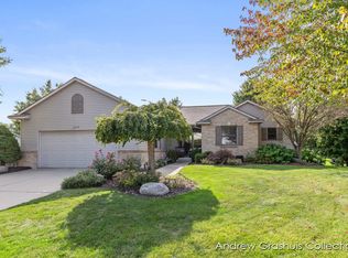 4319 Del Mar Dr SW, Wyoming, MI
