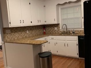 105 Seminary Rdg, Hampton, VA 23669