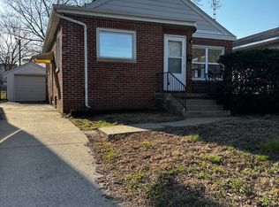 2121 N 8th St, Springfield, IL 62702