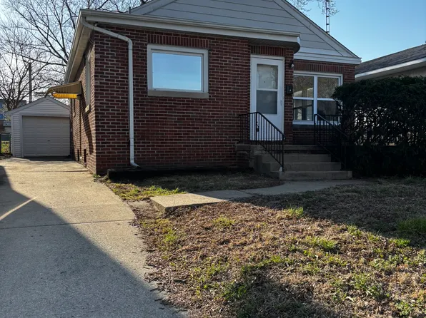 2121 N 8th St, Springfield, IL 62702