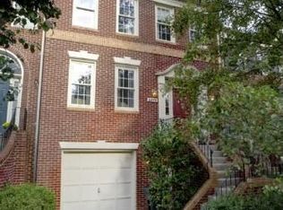 6878 McLean Province Cir, Falls Church, VA 22043