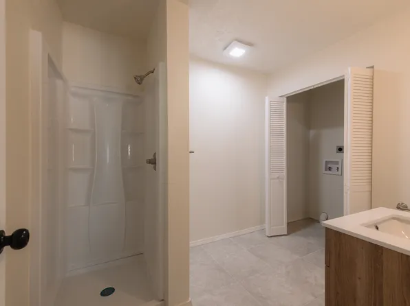 4523 12th St NW, Albuquerque, NM