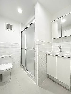 4th image of 41-44 70th St #1
