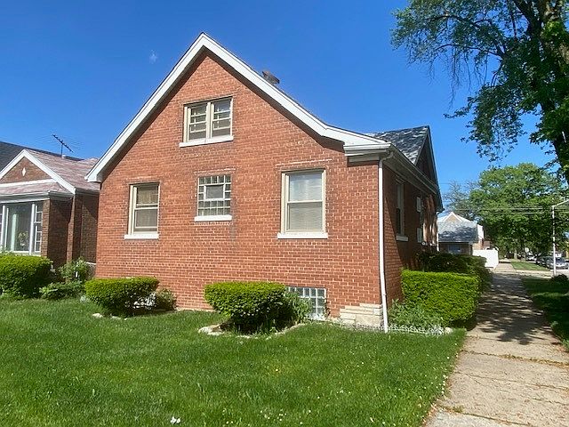 2nd image of 7959 S Francisco Ave