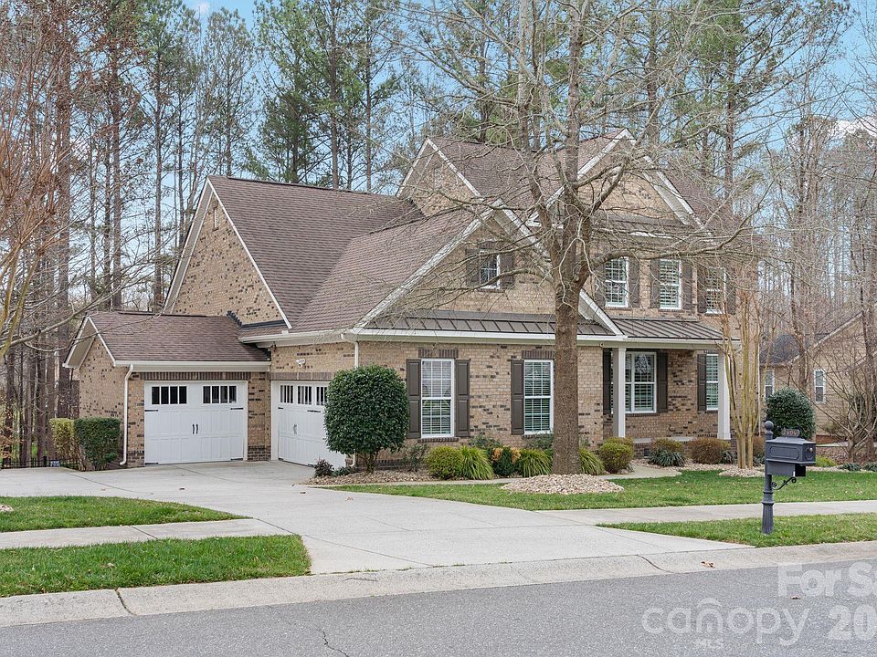 1st image of 2404 Island Lake Dr