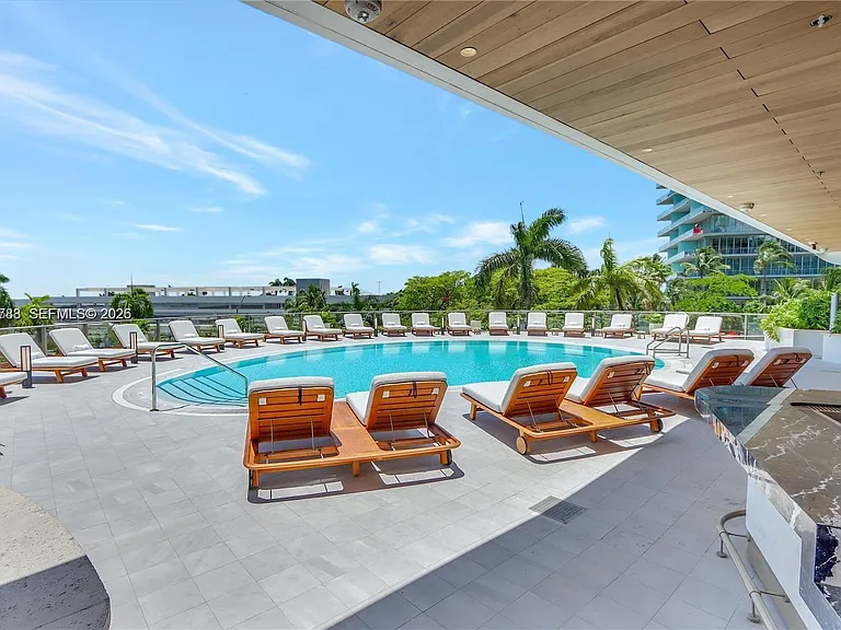 2655 S Bayshore Dr #403 — Photo 48