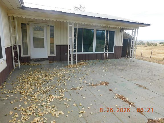 4th image of 2115 N Galena Rd