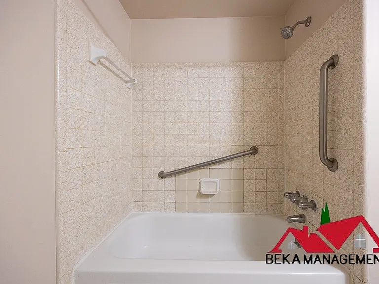 21594 Hidden Rivers Dr S — Photo 16
