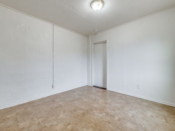 3422 Terrell St