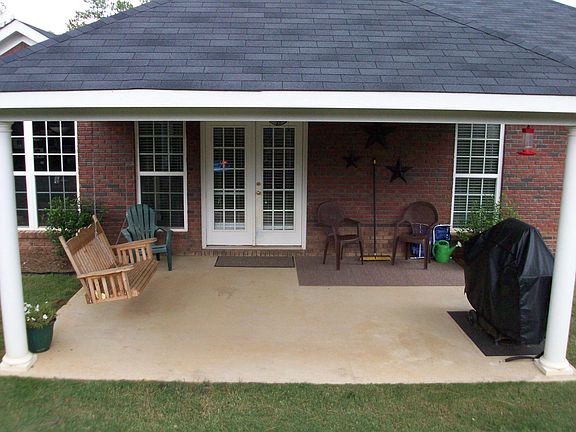 Backyard/Covered Porch