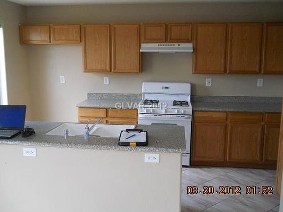 3rd image of 2107 Tierra Del Verde St