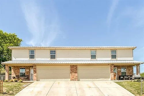 3152 Karen St Photo 1