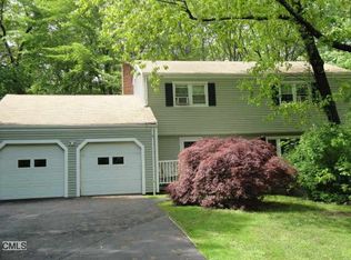 34 Sabina Rd, Trumbull, CT 06611