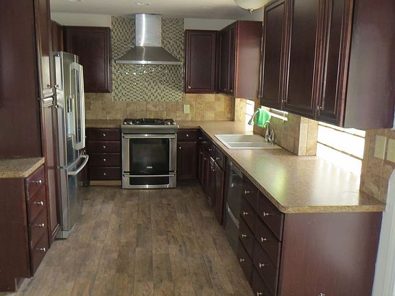 5th image of 4610 Randwick Dr