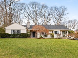 19 Creston Way, Warwick, RI 02886