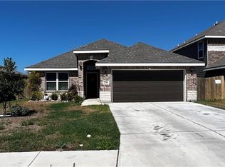 2206 N 26th St, Hidalgo, TX 78557