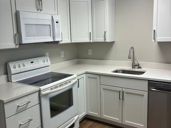418 N Mechanic St #1B