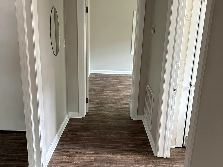 704 Covington Ave — Photo 4