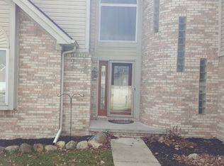 25837 Labana Woods Dr, Taylor, MI 48180