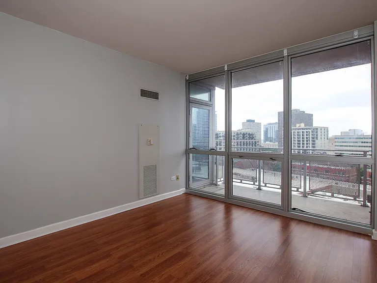 1841 S Calumet Ave #1108 — Photo 6