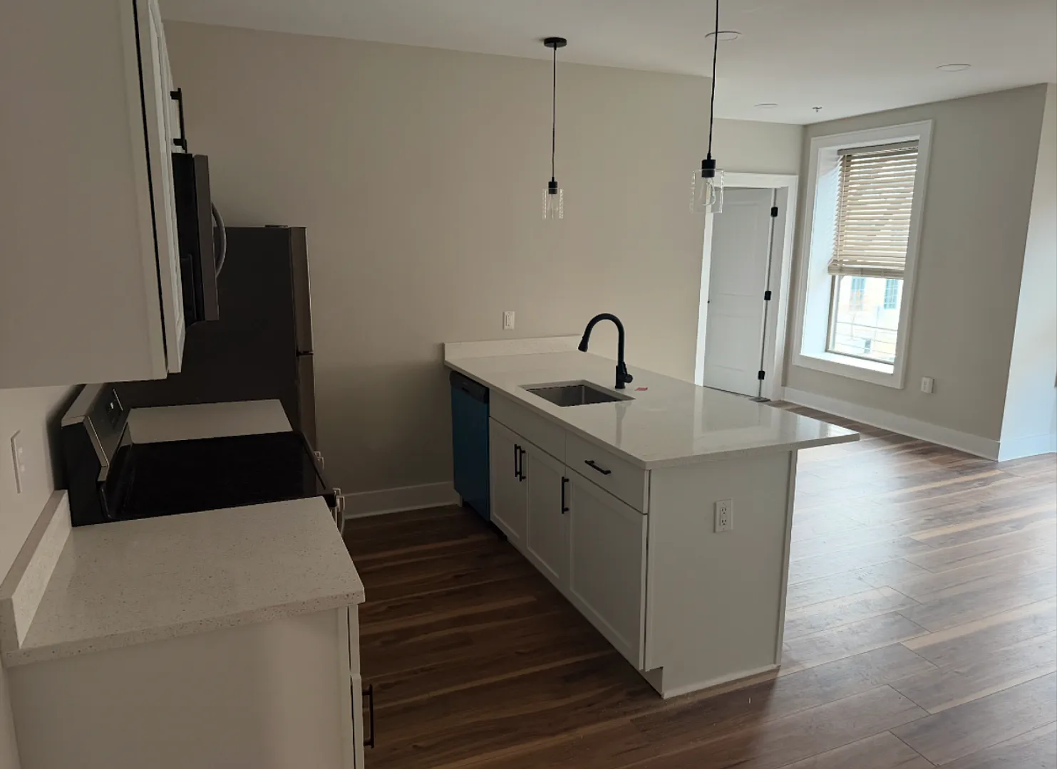 501 Linden St — Photo 1