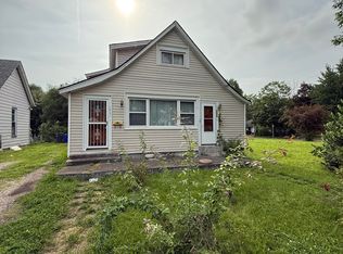 1931 N Edward St, Decatur, IL 62526