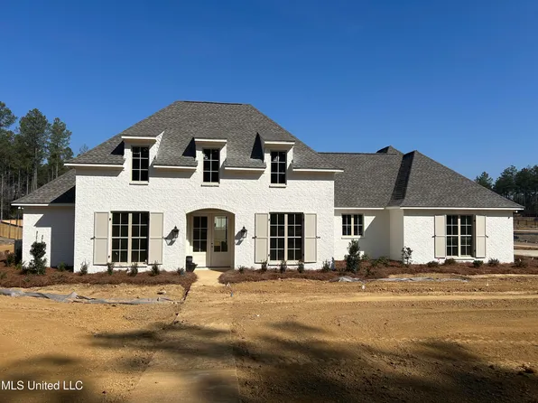 900 Fairburn Ct, Madison, MS 39110