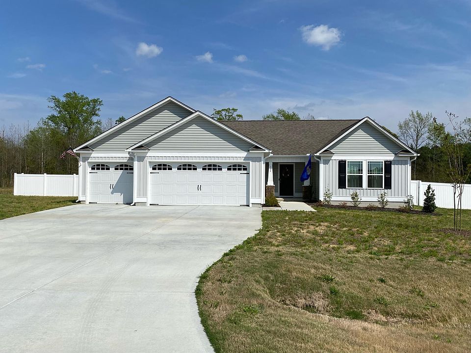 1st image of 132 Highland Park Dr