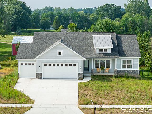 2nd image of 3644 Teton Dr