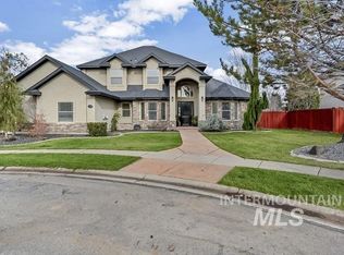 2796 W Lost Rapids Dr, Meridian, ID 83646