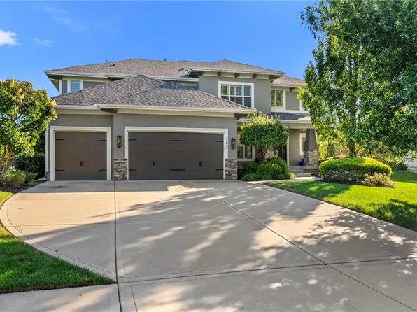11609 W 154th St, Overland Park, KS 66221