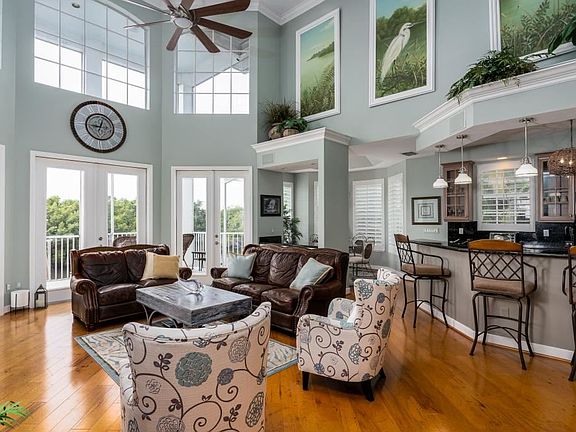 5th image of 490 Spinnaker Dr