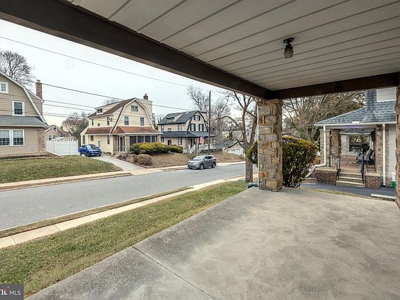 4th image of 824 Mason Ave