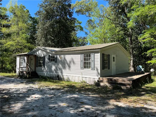 96 7th Ave, Waynesville, GA 31566