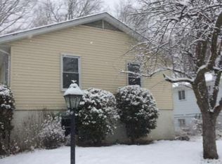 12607 Oakwood Dr, Woodbridge, VA