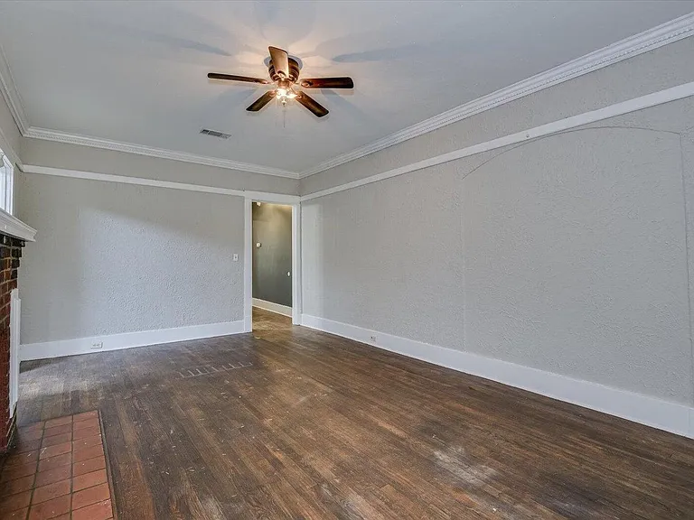 1011 Georgia Ave #3 — Photo 8