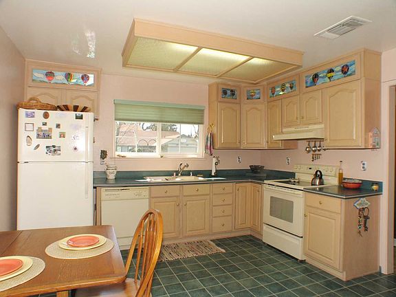3rd image of 7421 Santa Susana Way