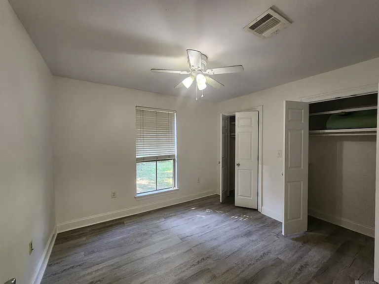 9238 Tasmania Ave — Photo 6