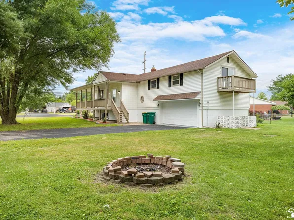 21229 Vreeland Rd, Brownstown, MI 48183