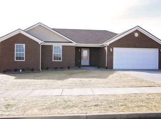 560 S Fork Dr, Berea, KY 40403