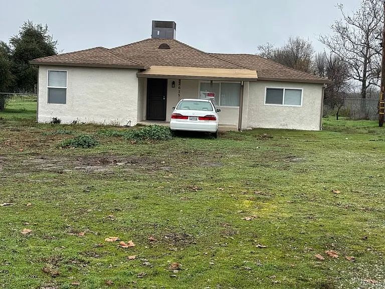 2615 Tudor Rd — Photo 2