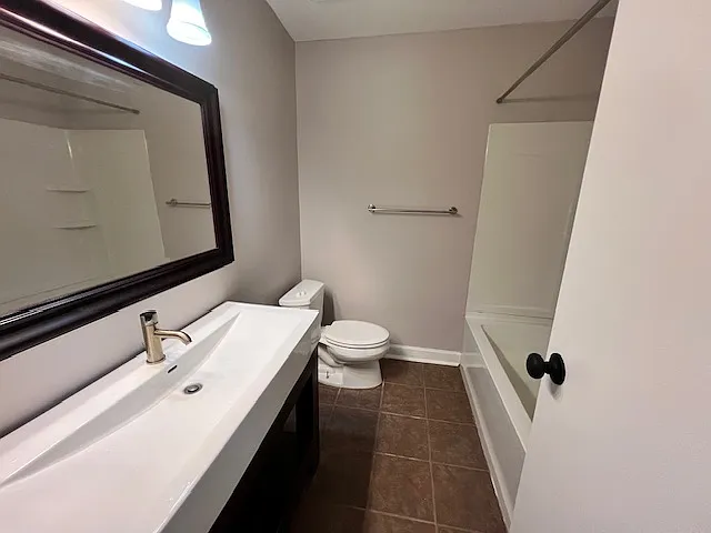 125 Devonshire Ct #125 — Photo 5