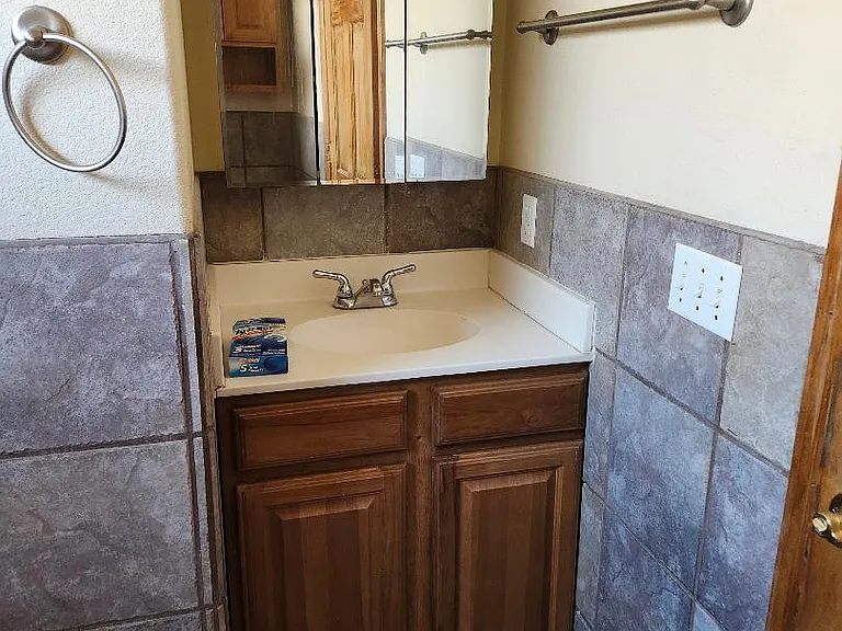 115 Hanks Dr #2 — Photo 6