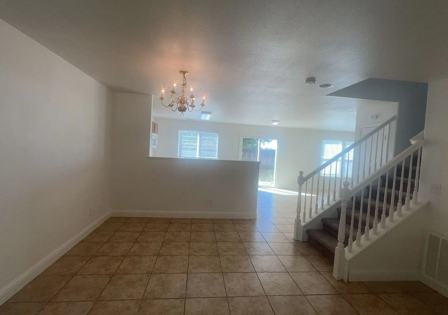 133 Pyramid Ct, Merced — Photo 1