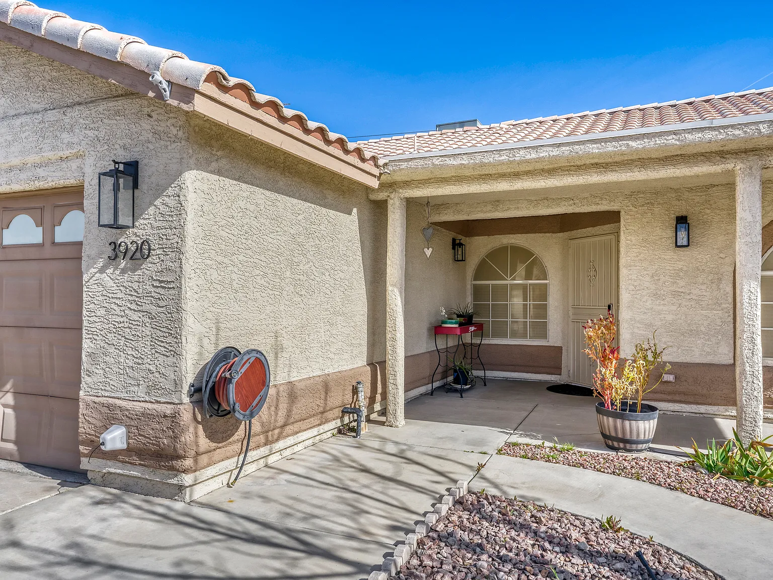 4 bed, $3,399 — Photo 4
