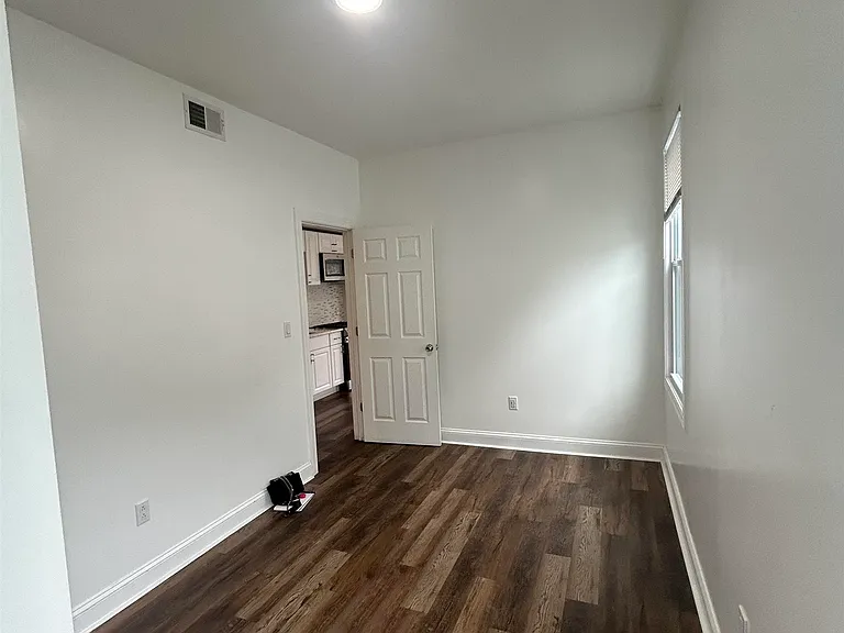799 Kearny Ave — Photo 16