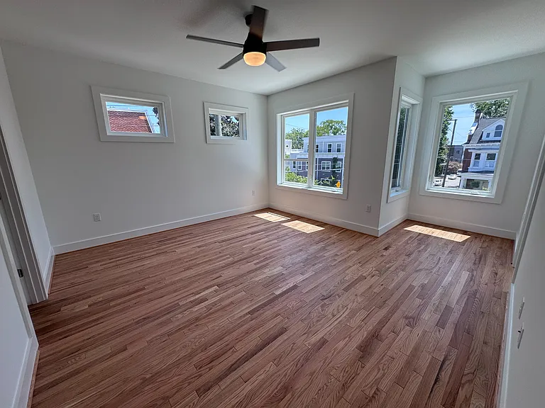1501 Porter St #B — Photo 6