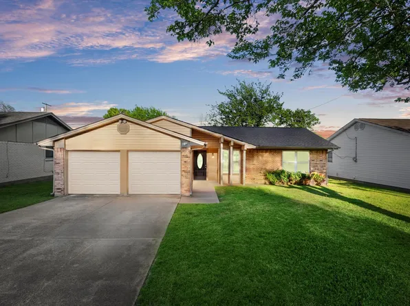 714 Cindy Dr, Cedar Hill, TX 75104