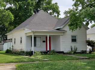 723 W 5th St, Mount Carmel, IL 62863